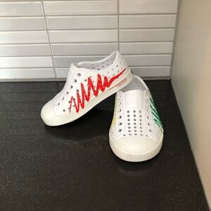 Native / Crayola collab Jefferson toddler shoes